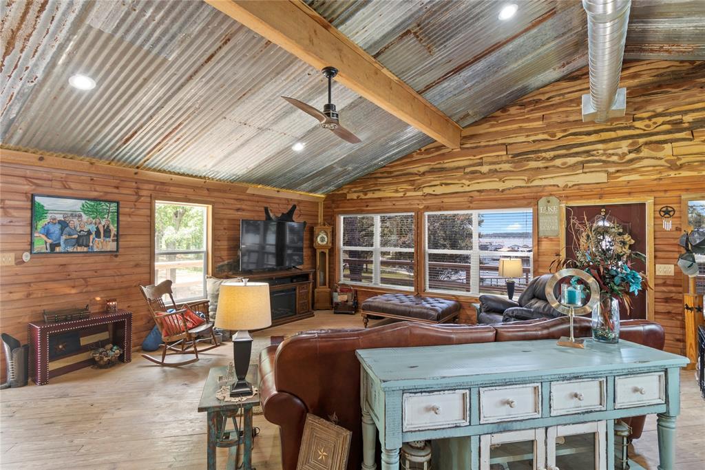 Ennis Paradise - Residential