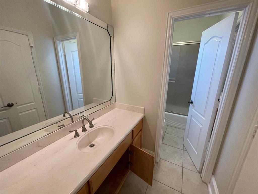 FM Woodward - Residential Lease