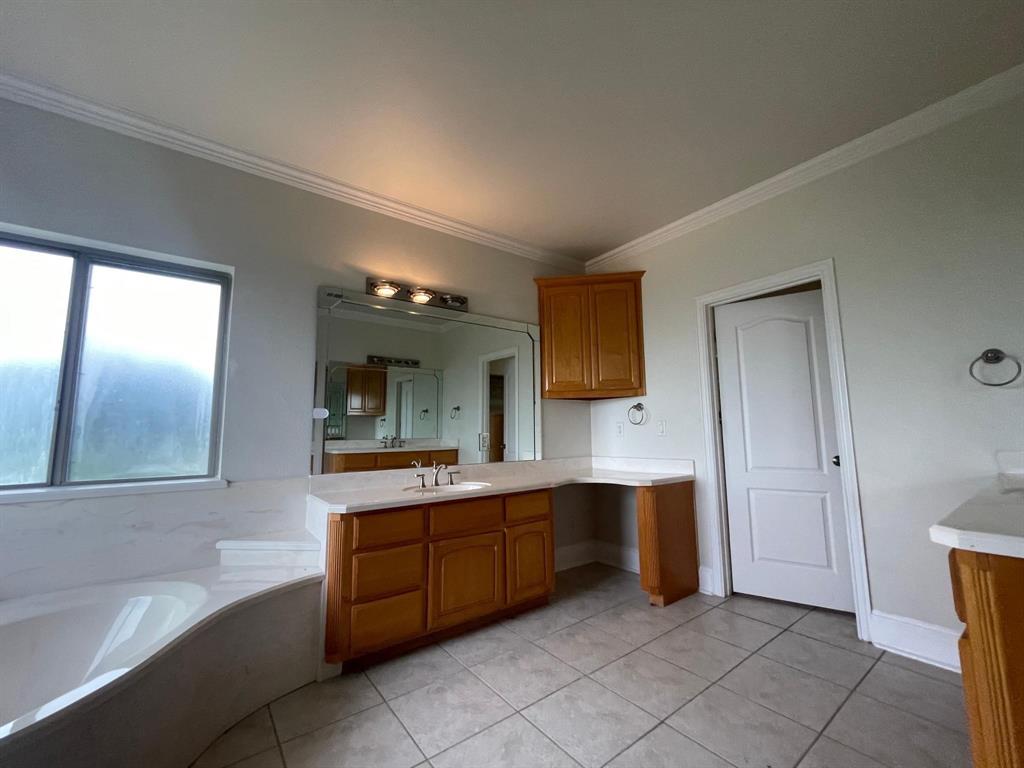 FM Woodward - Residential Lease