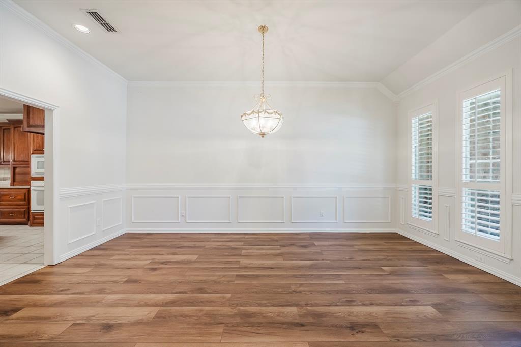 8932 Thornberry Drive