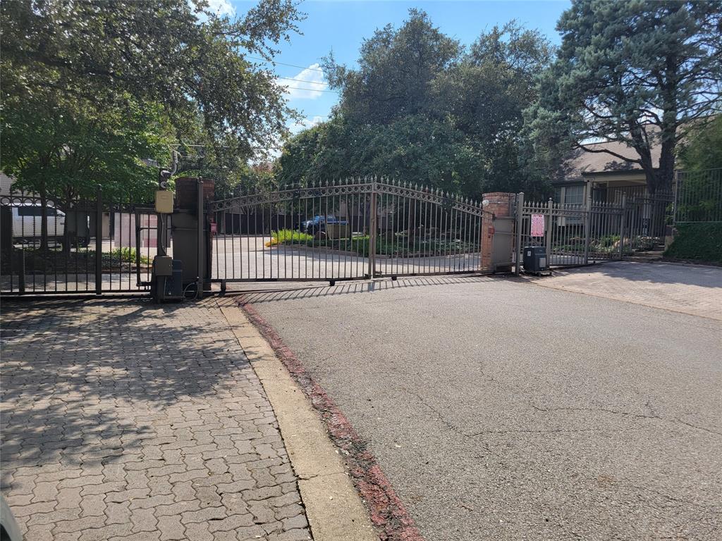 Springstead Condos - Residential