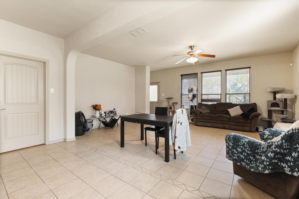 BRISTOL FARM - Residential