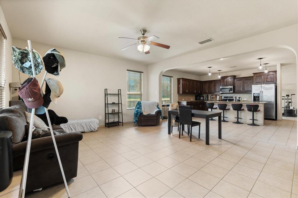 BRISTOL FARM - Residential