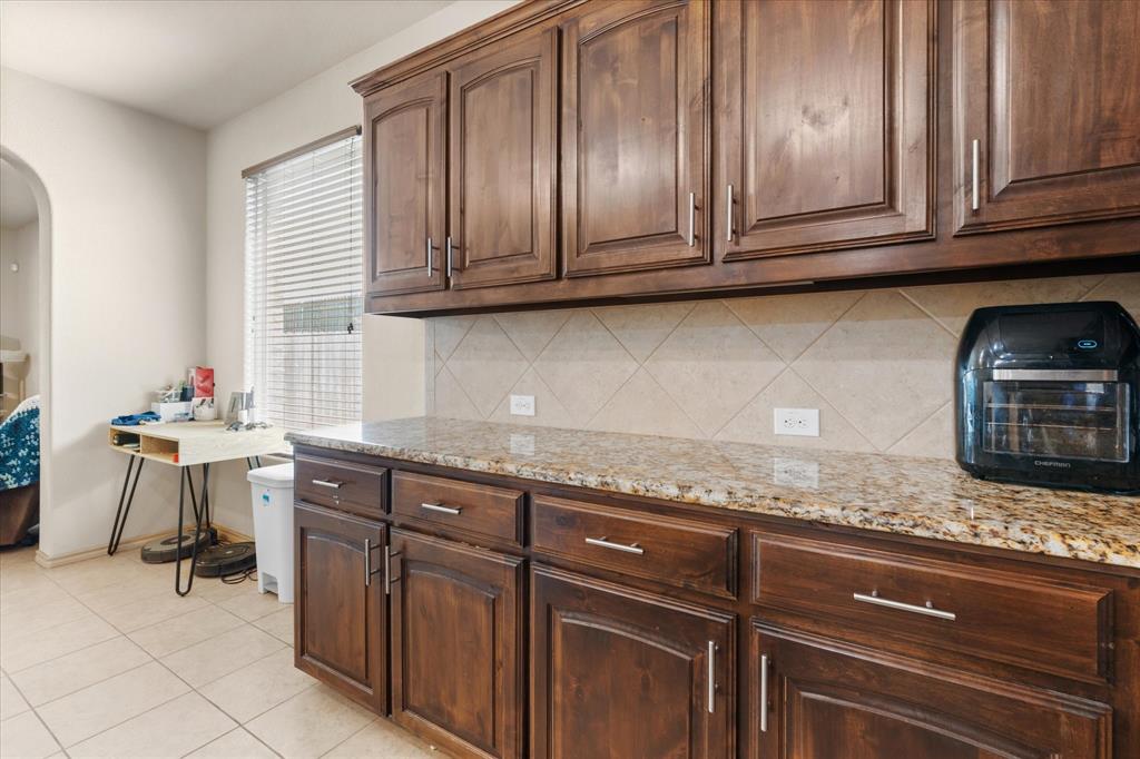 BRISTOL FARM - Residential