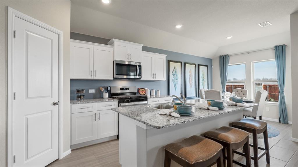 1004 BOLL WEEVIL Drive