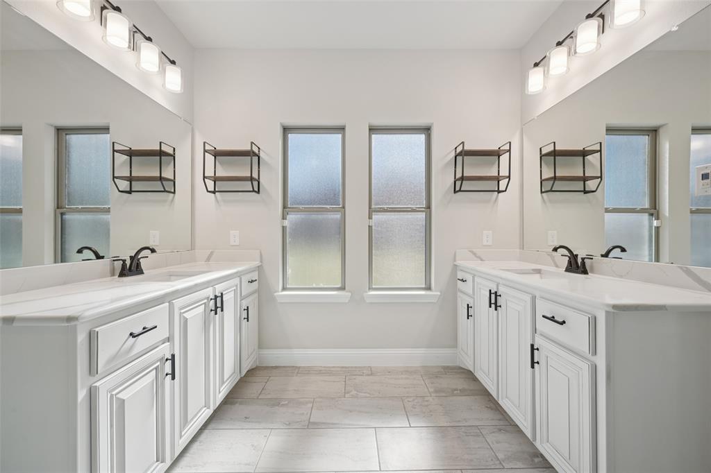 HICKORY HILLS - Residential