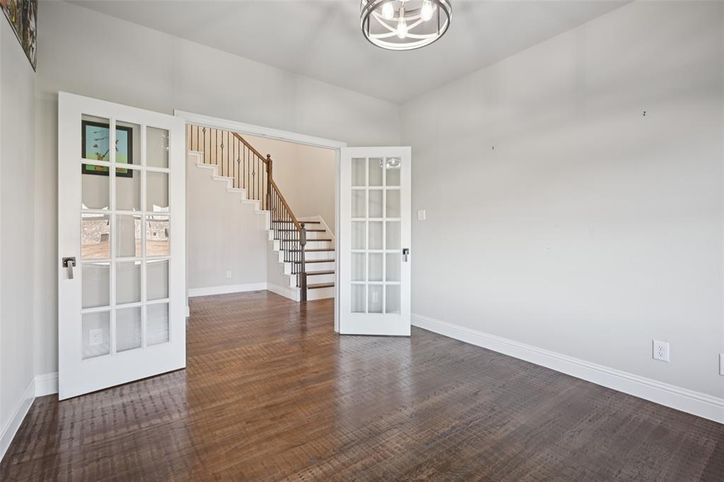 HICKORY HILLS - Residential