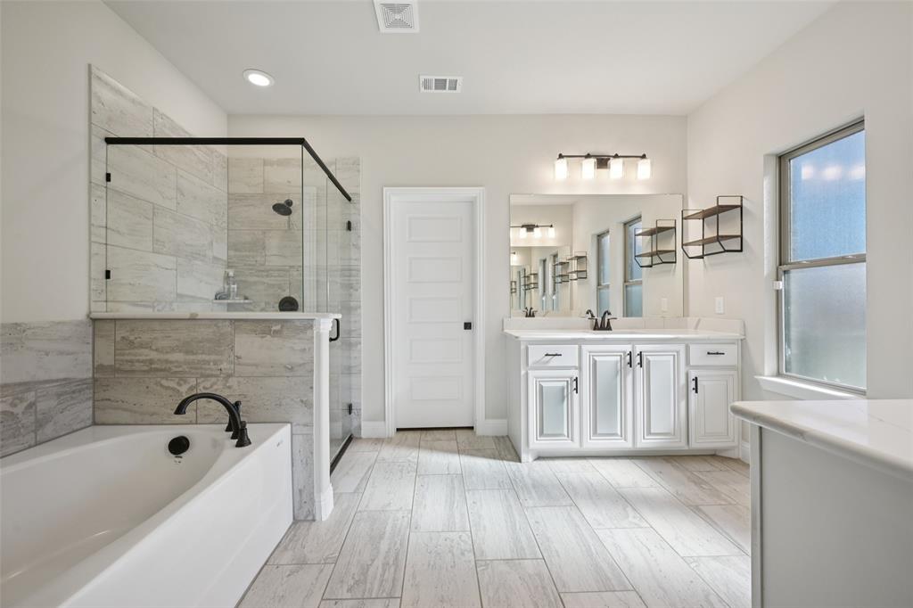 HICKORY HILLS - Residential