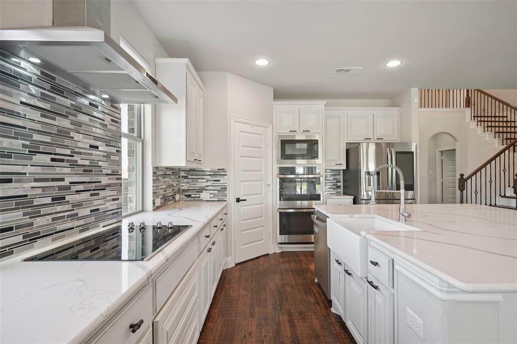 HICKORY HILLS - Residential