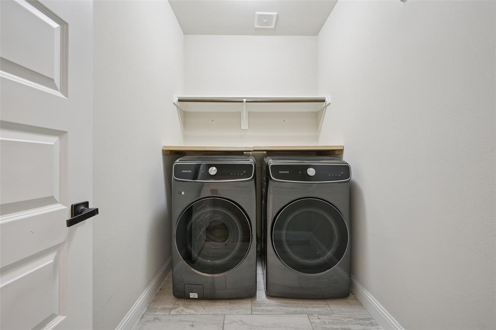 HICKORY HILLS - Residential