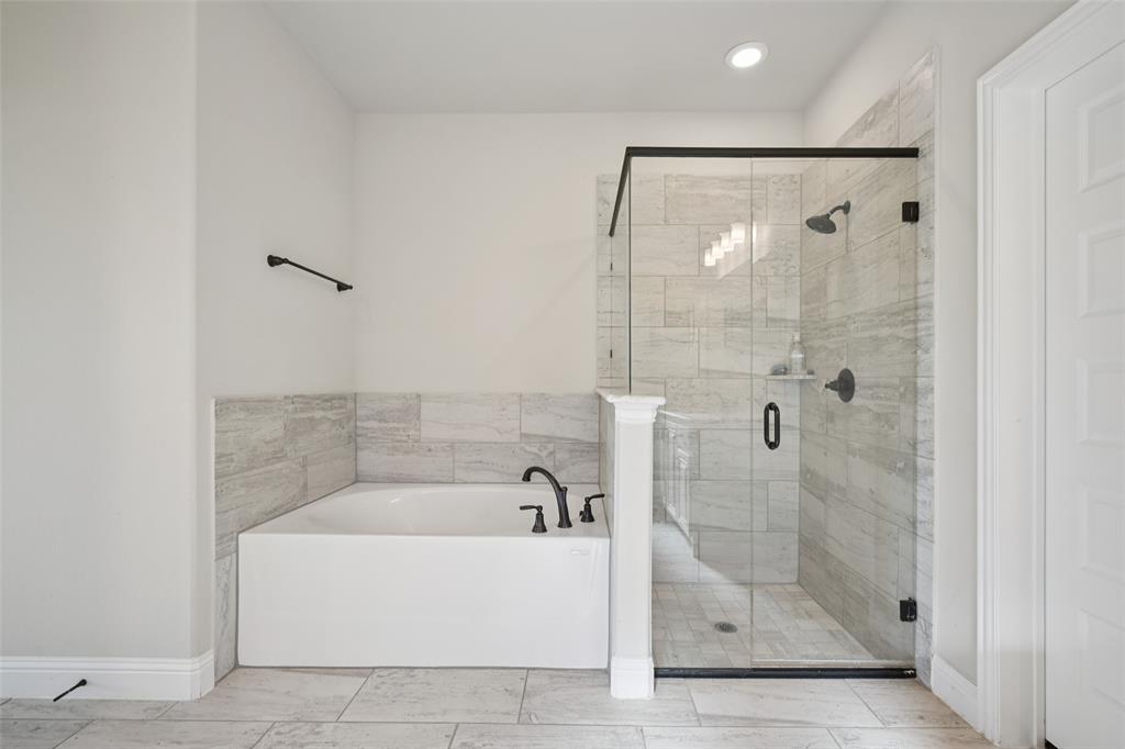 HICKORY HILLS - Residential