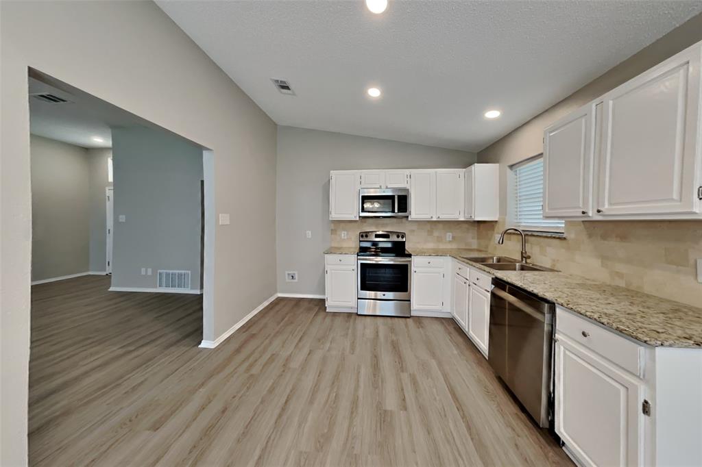 721 Windridge Lane