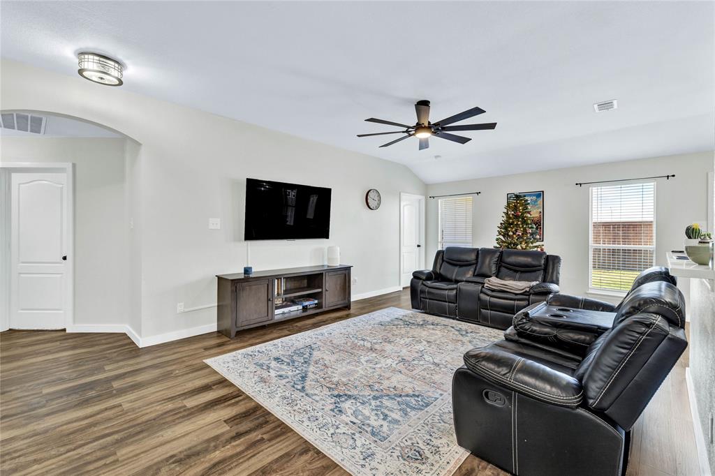 8201 Steel Dust Drive