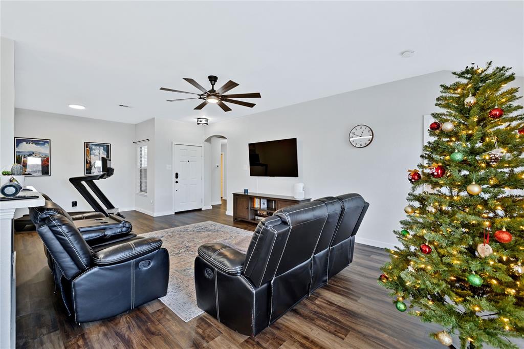 8201 Steel Dust Drive