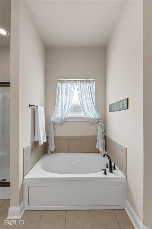 Cypress Bend Garden District Un # - Residential