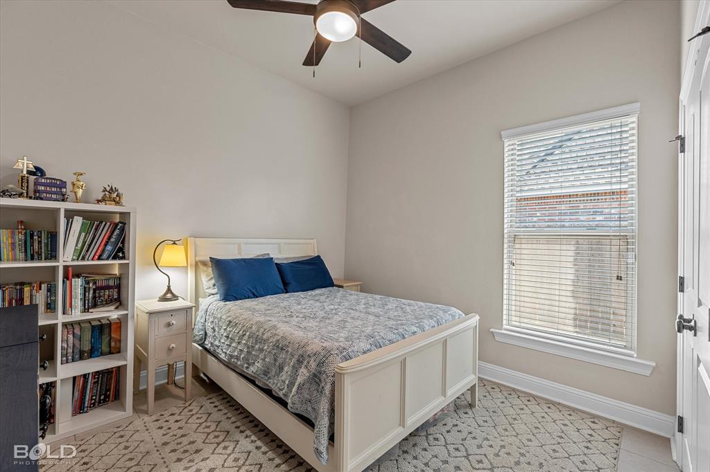 Cypress Bend Garden District Un # - Residential