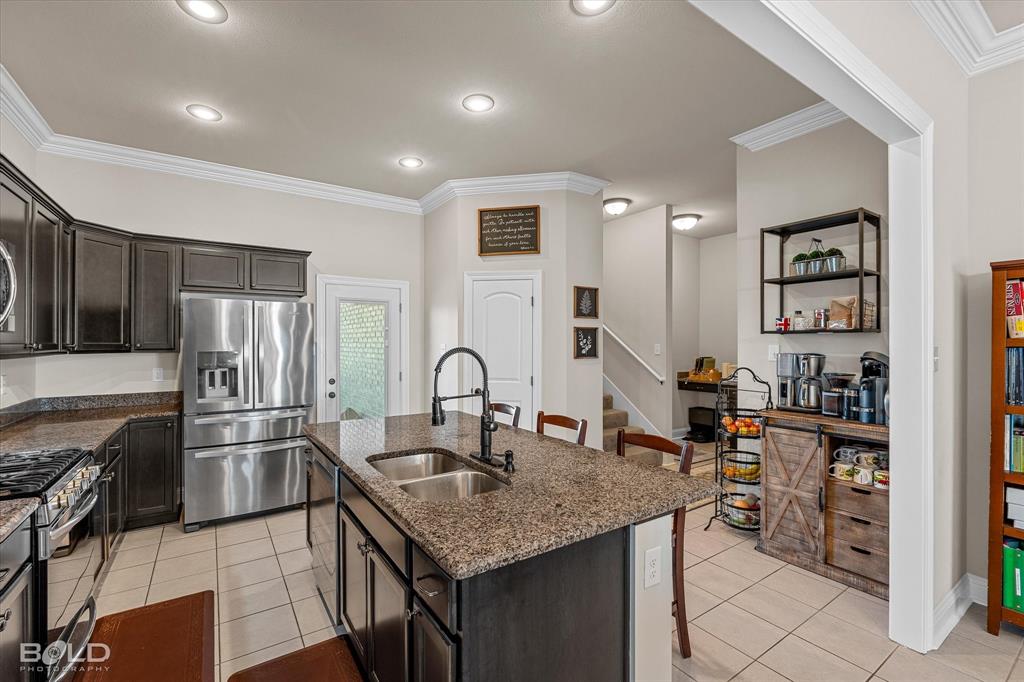 Cypress Bend Garden District Un # - Residential