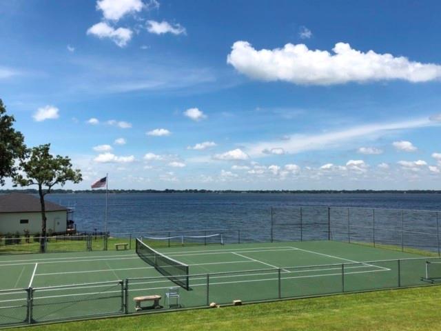 PINNACLE CLUB - Land