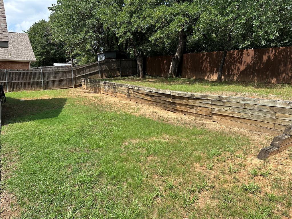 1104 Oak Tree Street