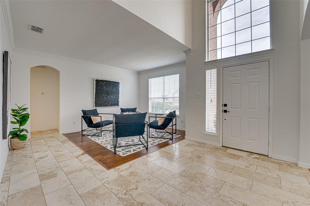 4016 Lakeside Drive