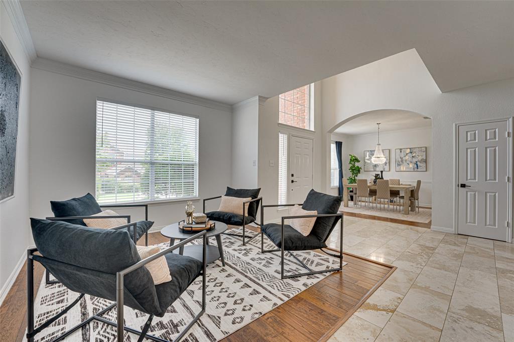 4016 Lakeside Drive
