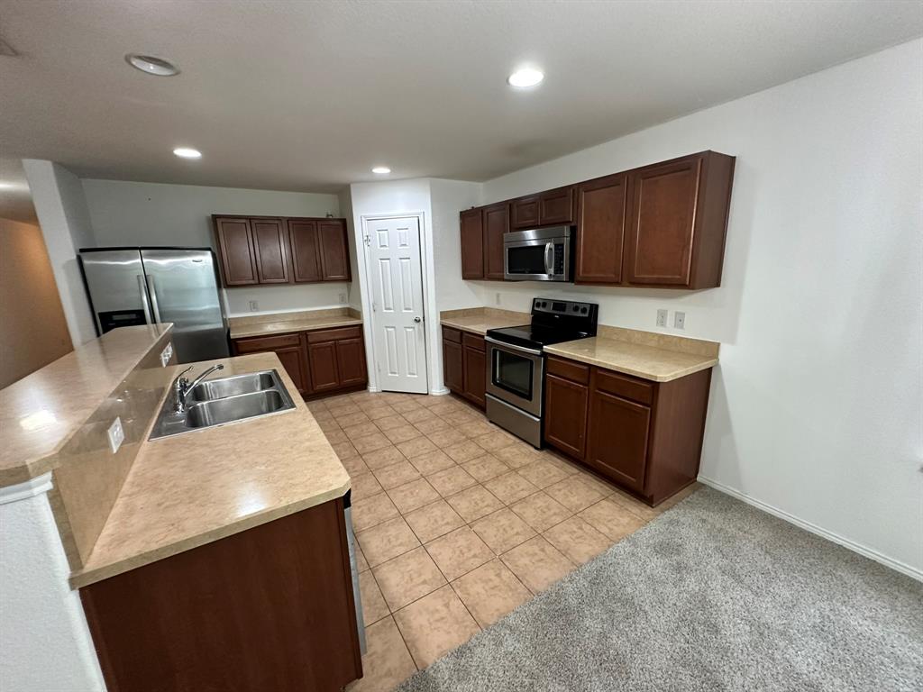 5704 Sapphire Pool Trail