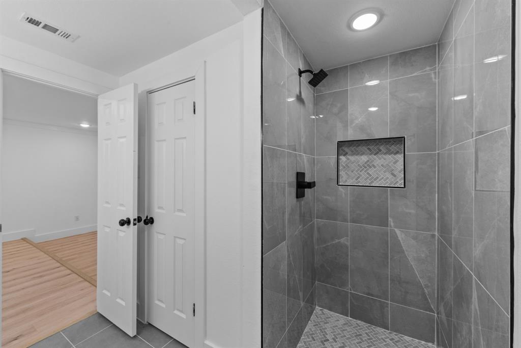 Crestmoor Park North - Residential