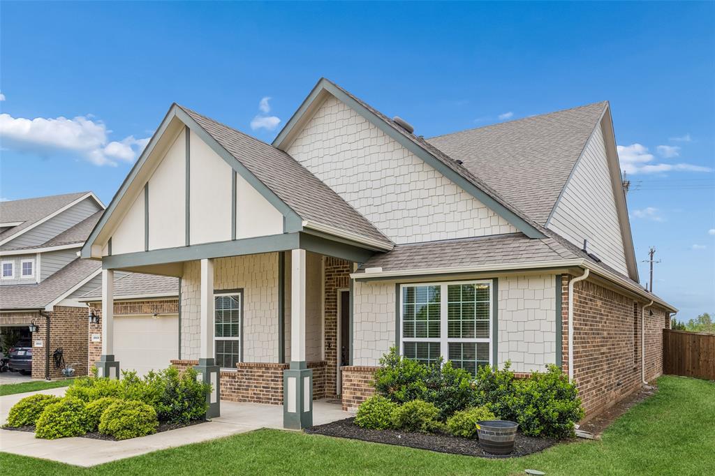 2513 Loudon Street W