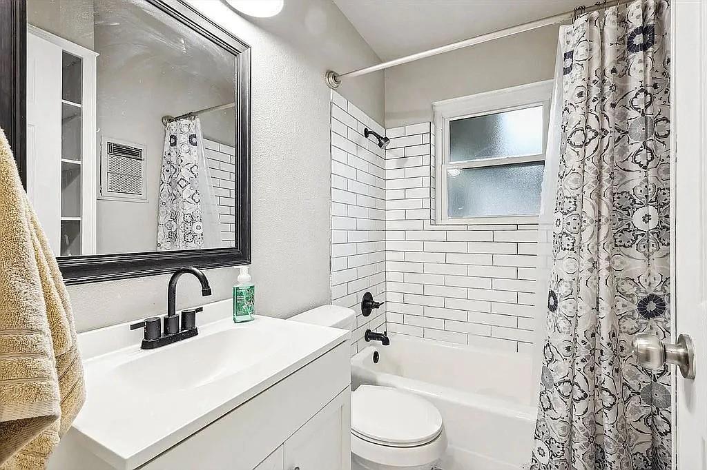 Rolling Ridge - Residential