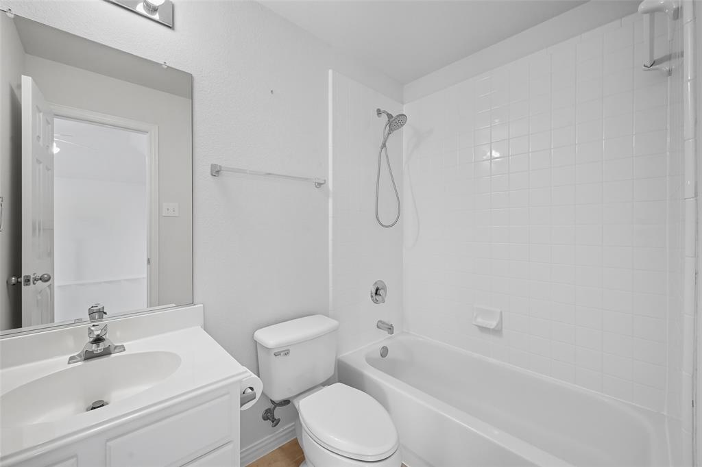 Flower Mound, Texas 75022, United States, 4 Bedrooms Bedrooms, ,3 BathroomsBathrooms,Residential,Active,208041