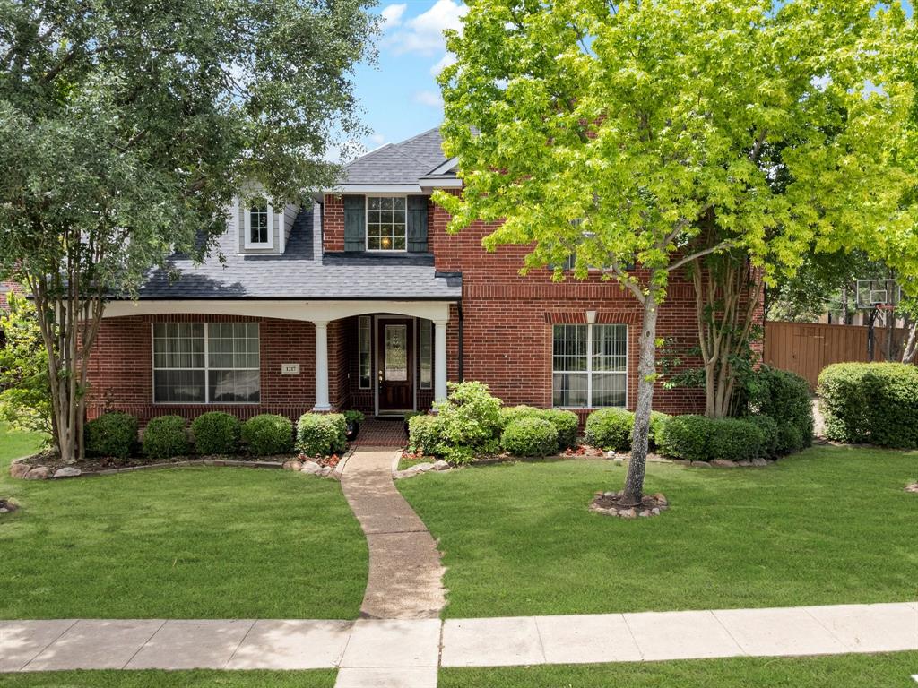 1217 Mandeville Drive