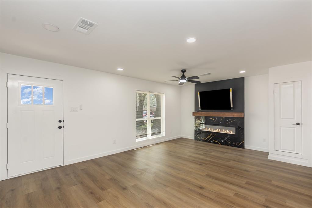 3227 Mayhew Drive