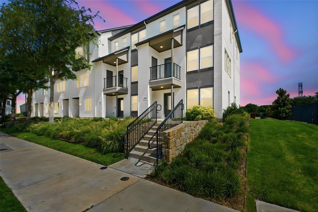 Photo of 3365 Wynwood Drive, Plano, TX 75074 (MLS # 21392014)