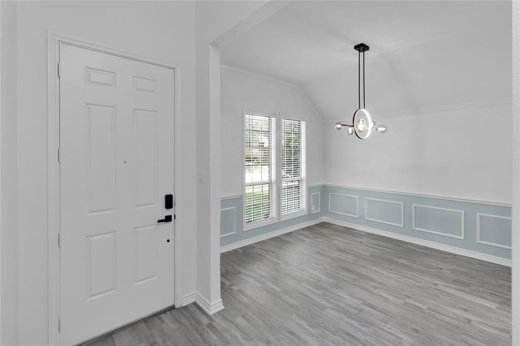 4037 Navarro Way