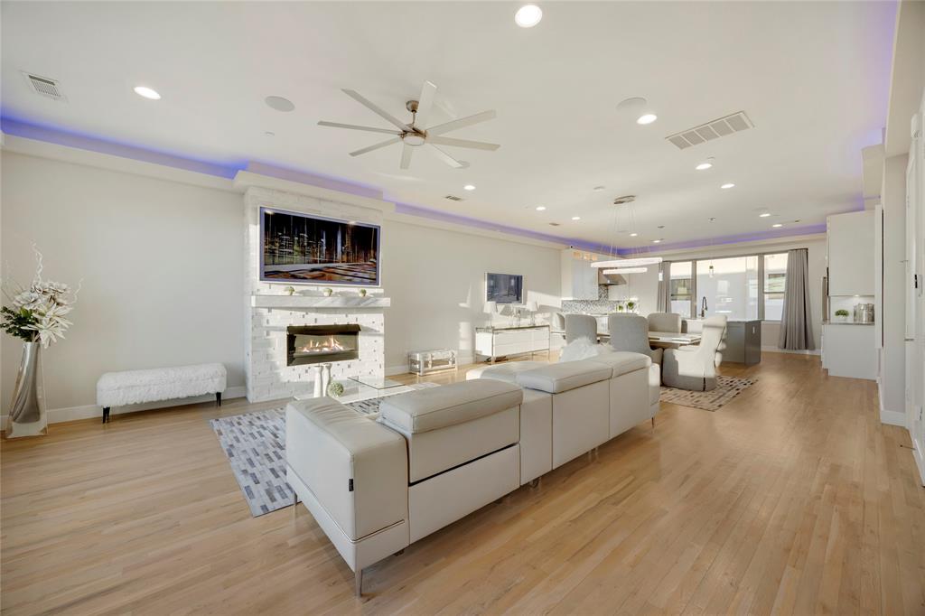 4961 Blaynes View
