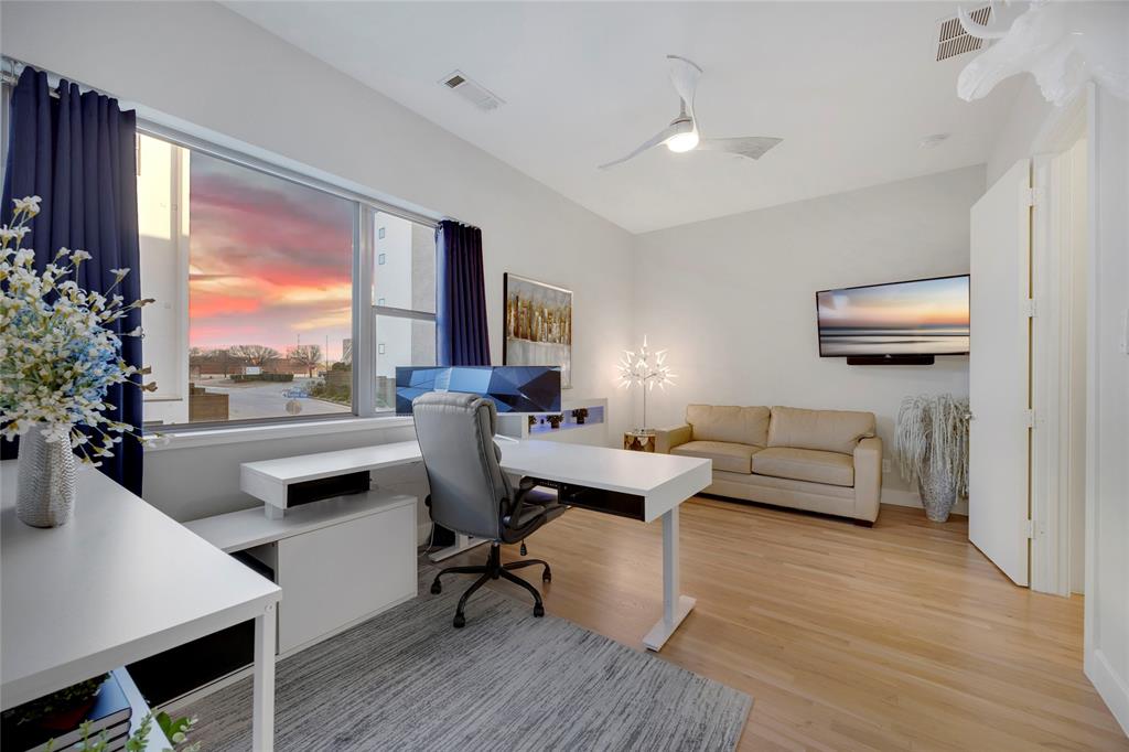 Westport Lakeview Villas - Residential