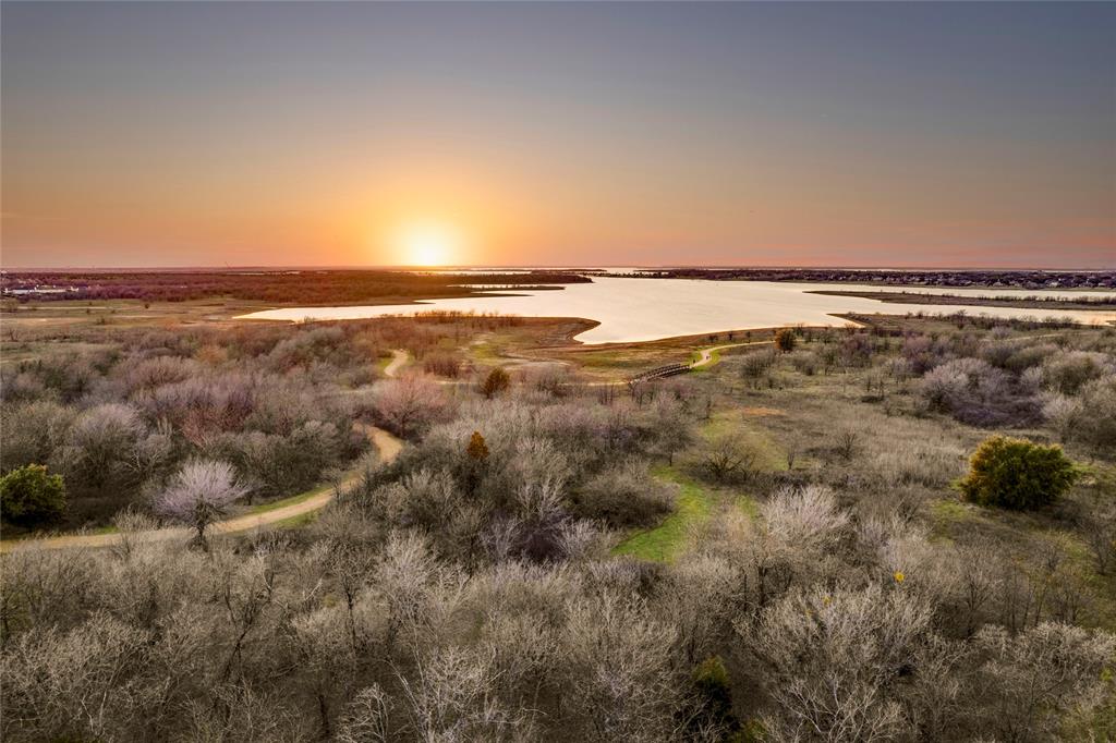 Westport Lakeview Villas - Residential