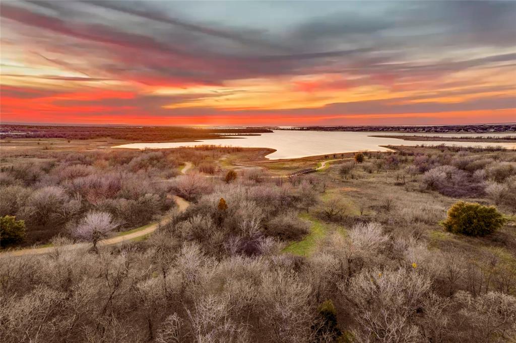 Westport Lakeview Villas - Residential