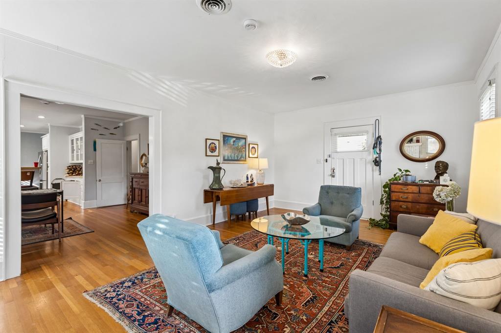 823 Kidd Springs Drive