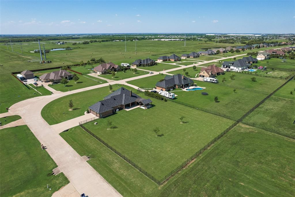 Winners Circle 1 & 2 & 3 & 4 - Residential