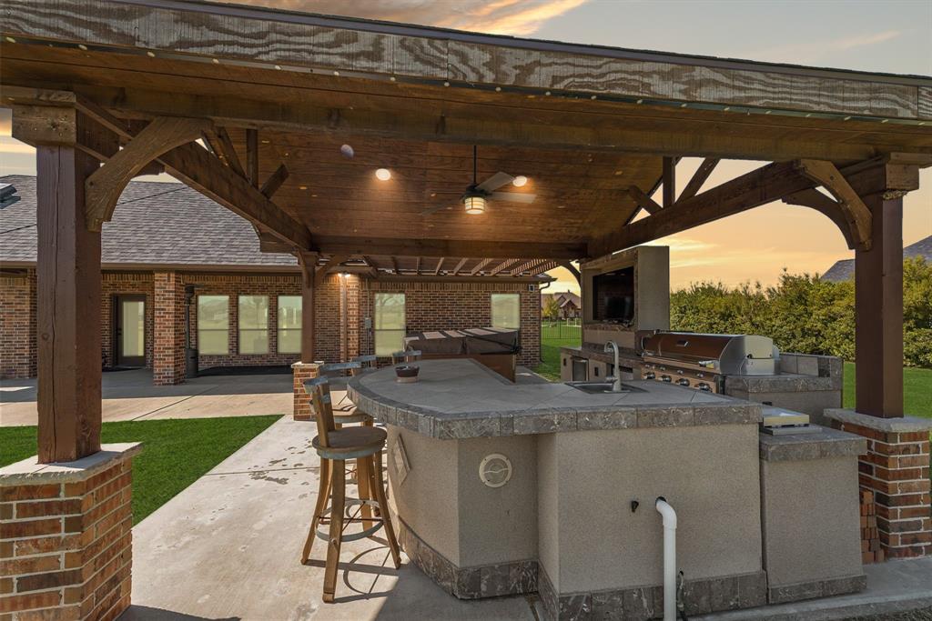 2921 W Alamosa Drive