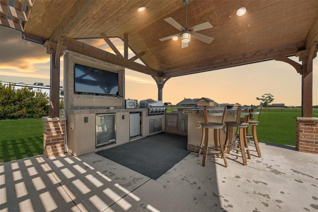 2921 W Alamosa Drive