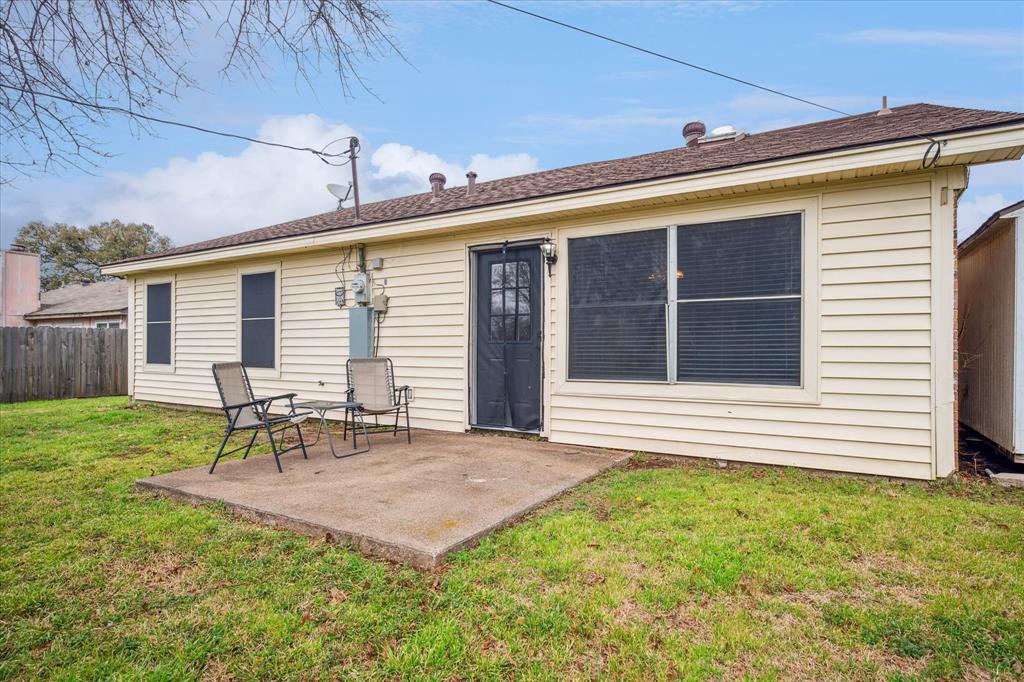 Arlington, Texas 76017, United States, 3 Bedrooms Bedrooms, ,2 BathroomsBathrooms,Residential,Pending,81911