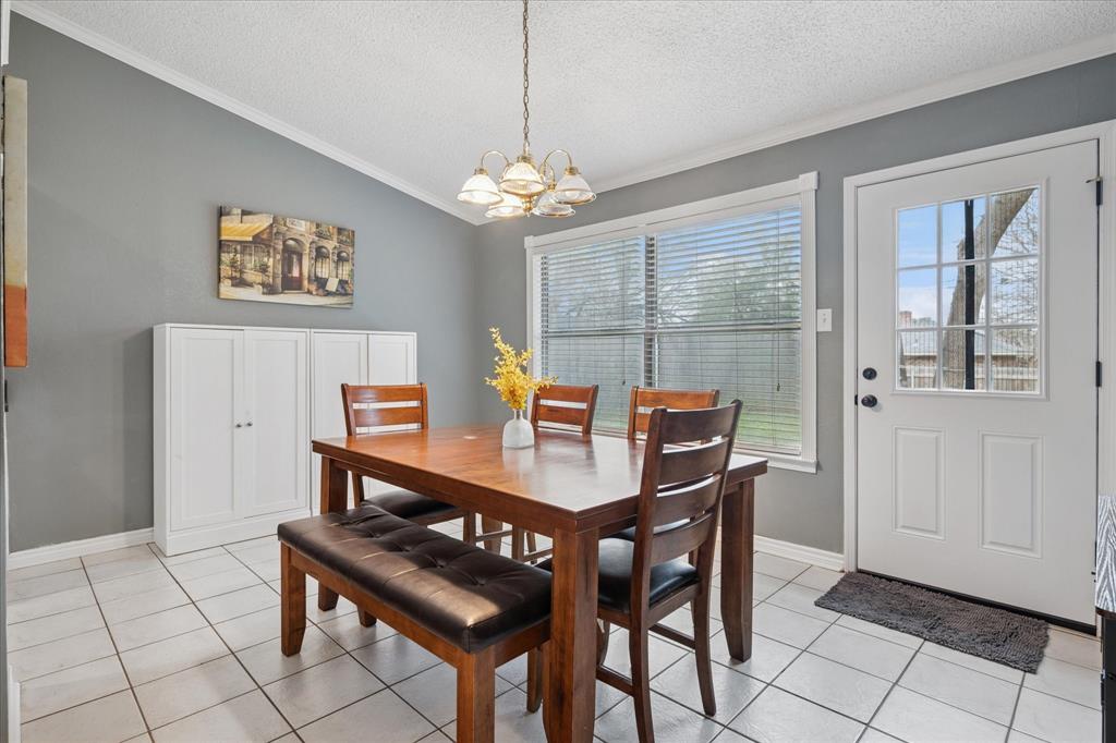 Arlington, Texas 76017, United States, 3 Bedrooms Bedrooms, ,2 BathroomsBathrooms,Residential,Pending,81911