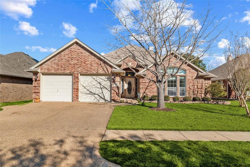 Welcome to this well-maintained 3-bedroom, 2-bath home located at 4207 Fox Ct in Arlington. Situated on a quiet cul-de-sac, this home offers a comfortable and functional layout and includes a washer and dryer for added convenience. The kitchen features brand-new, updated appliances, and the home has been thoughtfully cared for and is move-in ready. Enjoy easy access to Highway 287, making commutes, shopping, and dining just minutes away while still enjoying a peaceful neighborhood setting. THE CARPETS WERE PROFESSIONALLY CLEANED AFTER PHOTOS WERE TAKEN!!!