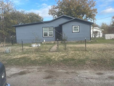 A home in Mineral Wells