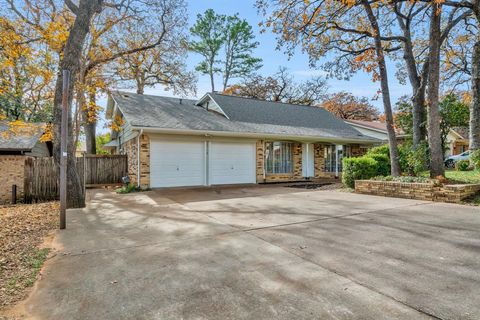 2716 Plover Lane Irving TX 75060