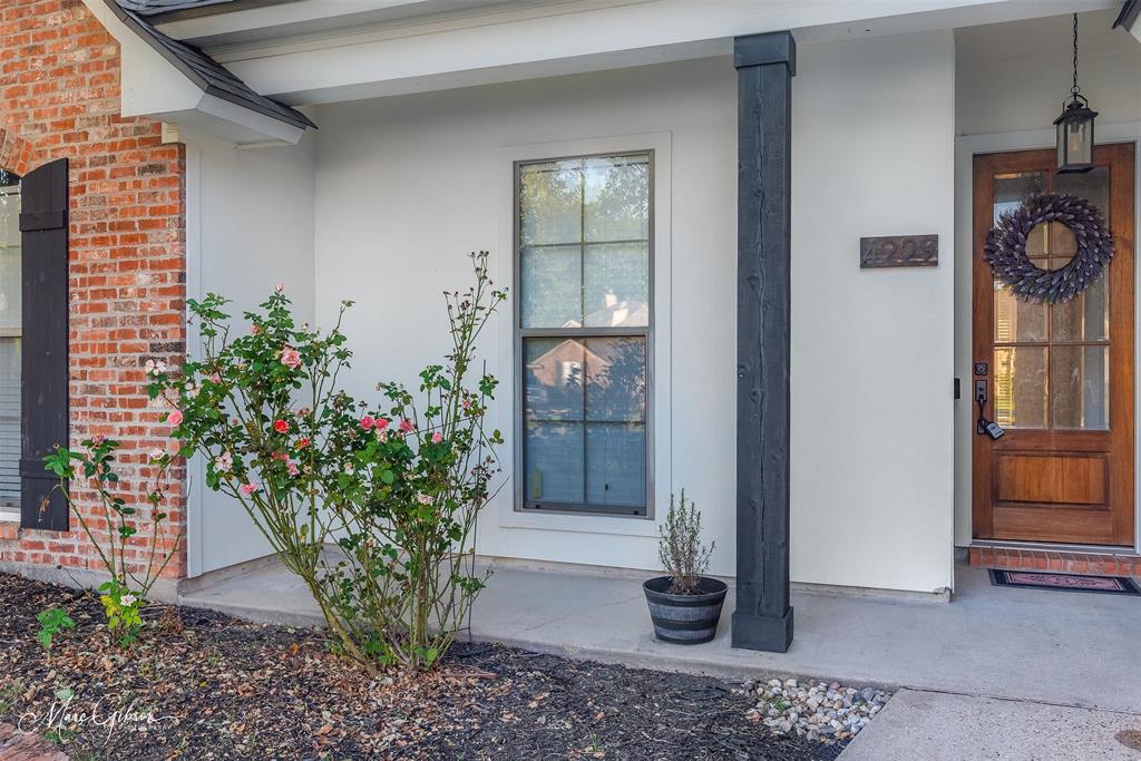 4229 Parkridge Drive