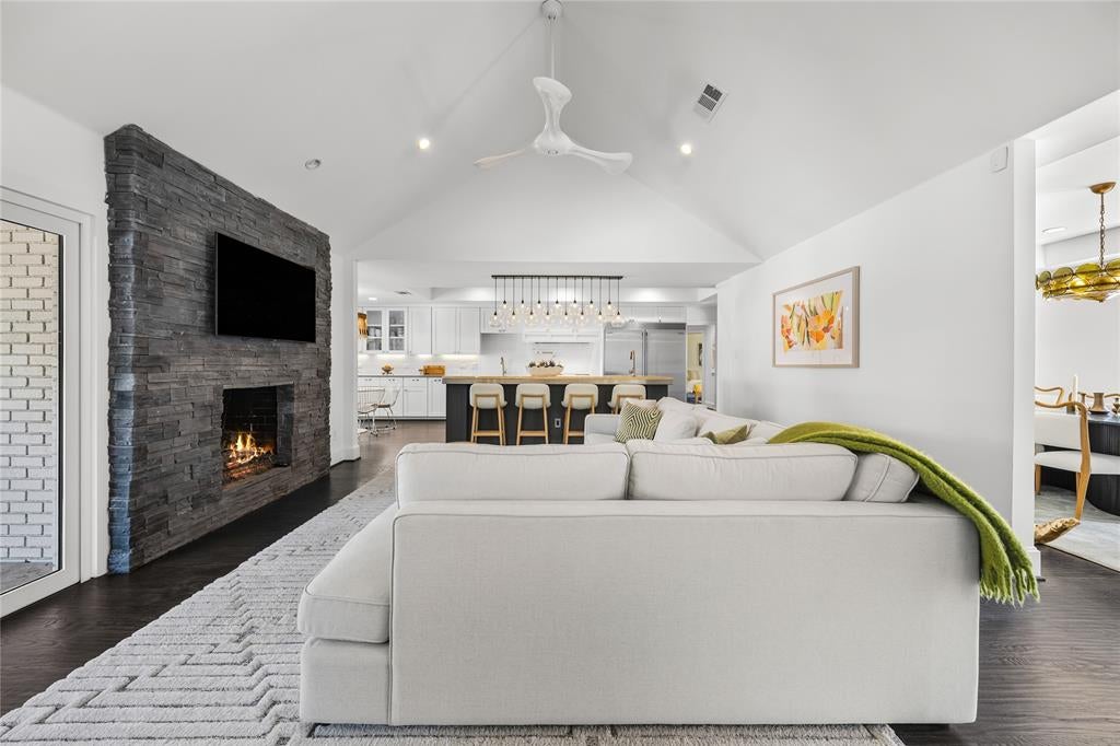 12023 Fieldwood Lane
