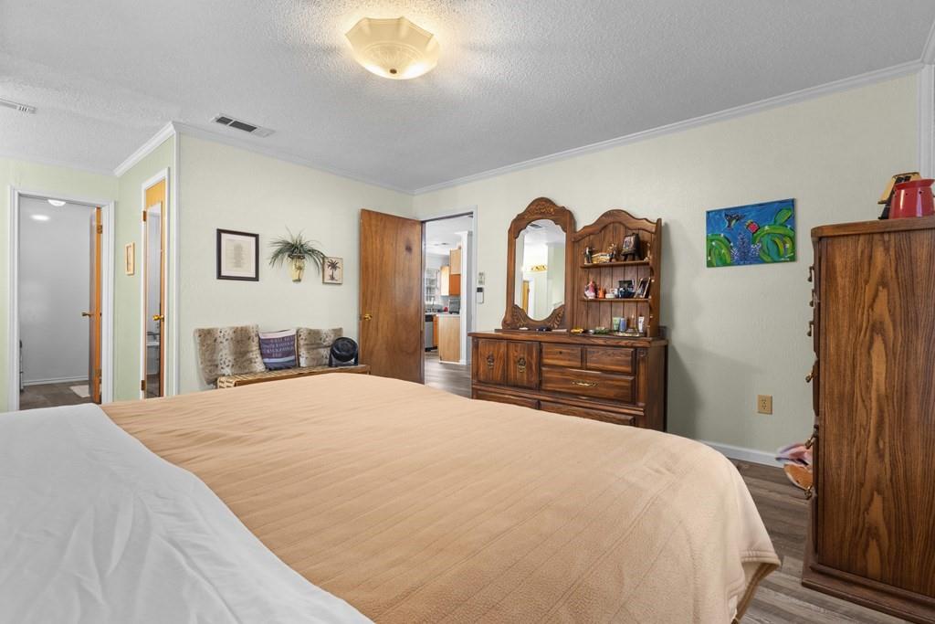 Cedarcrest Shores Estate - Residential